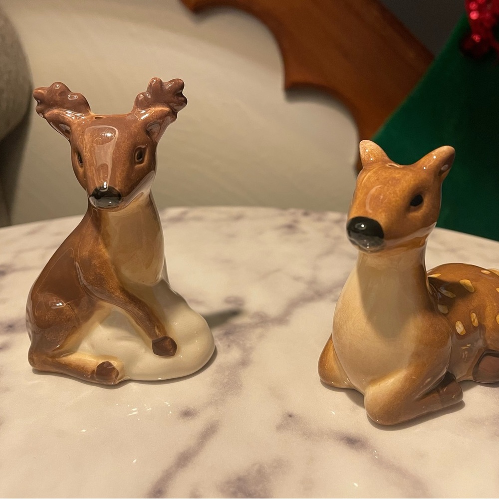 Ceramic Deer salt n pepper shakers